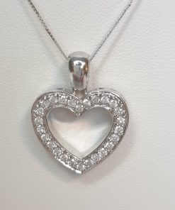 Witgouden hanger - hartje 14 karaat - diamant - uitverkoop Juwelier Verlinden St. Hubert – van €1595,= voor €995,=