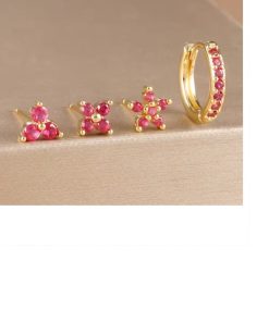 APRIL Fine Jewelry | Oorbellen Set 4 Stuks - Kleur: Roze - 18K Verguld - Hoge Kwaliteit - Oorbellen Set - Meerdere Oorbelgaatjes - Oorbellen / Earrings - Oor Versiering - Luxe Set - Oorbellen Goud - Gouden Oorbellen - Meerdere Gaatjes - Cadeau - 18 Karaat - Oorhangers | Nu te koop bij 14Karaats.nl | 10001388-Jewellery Variety Packs