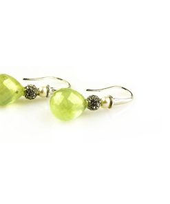 Sophie | oorringen in wit goud gezet met parel en groene kwarts druppel gefacetteerd | Nu te koop bij 14Karaats.nl | 10001087-Earrings/Body-piercing Jewellery