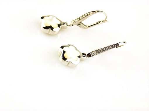 Sophie | oorringen in wit goud gezet met diamant en parelmoer klaver | Nu te koop bij 14Karaats.nl | 10001087-Earrings/Body-piercing Jewellery