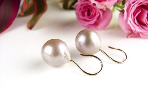 Sophie | oorringen in geelgoud gezet met roze barokparels | Nu te koop bij 14Karaats.nl | 10001087-Earrings/Body-piercing Jewellery