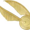 Merkloos / Sans marque | Harry Potter Pin XL Premium Oversized Snitch Goudkleurig | Nu te koop bij 14Karaats.nl | 10001085-Brooches